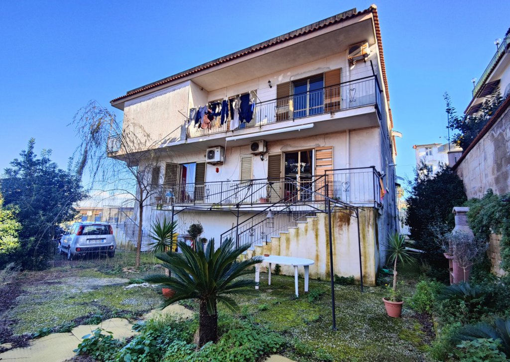 Apartments for sale  seconda traversa due portoni 25, Napoli, locality Zona Ospedaliera