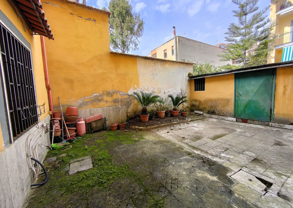 Villas for sale  via VOLTURNO 12, Marano di Napoli, locality Center