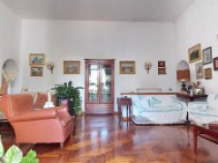 Nuda Proprieta' Di Un Ampio Appartamento Con Terrazzo In Zona  Napoli Centro. - 2